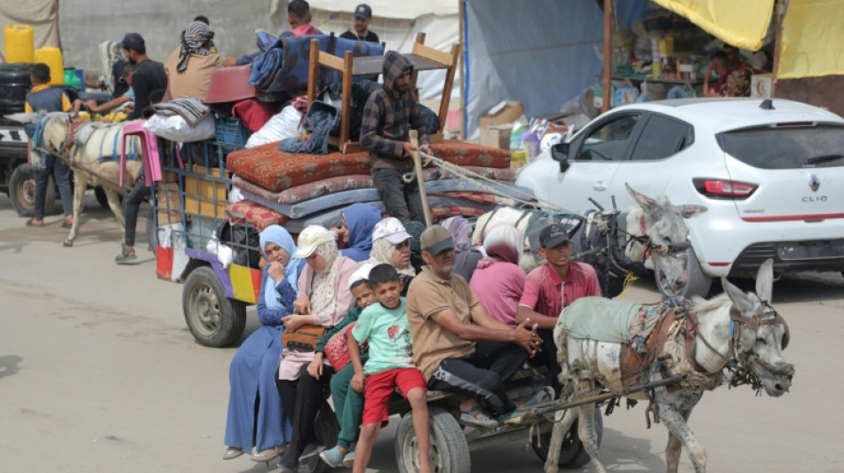 Gaza: la D&eacute;fense civile annonce une nouvelle frappe meurtri&egrave;re sur un camp de d&eacute;plac&eacute;s