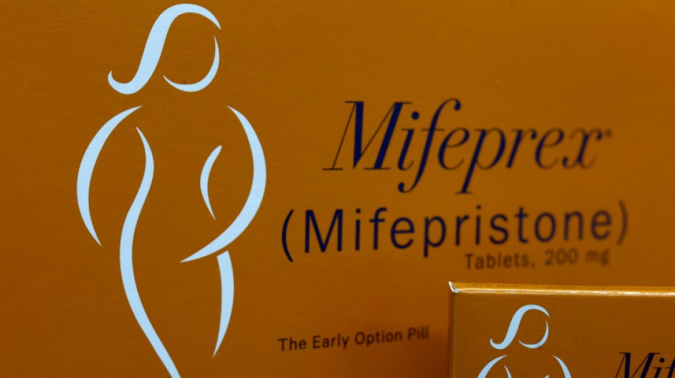 Mais de 60% dos abortos nos EUA foram feitos com rem&eacute;dios em 2023, diz estudo