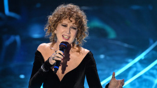 Mannoia durante il concerto, 'quando una donna dice no, è no'