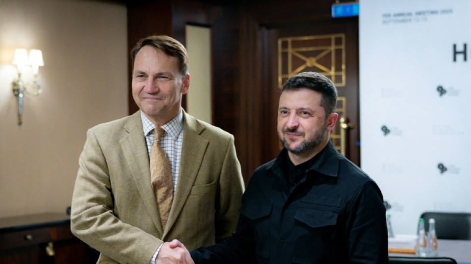 Polonia acusa a Hungría de "chantaje" por bloquear la candidatura de Ucrania a la UE