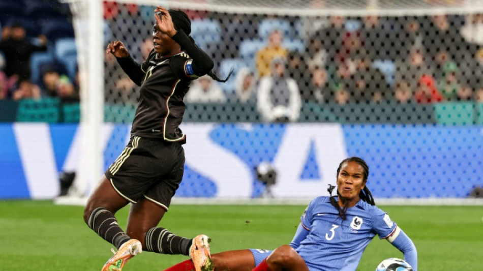 Mondial: Renard touch&eacute;e, les doutes s'installent chez les Bleues