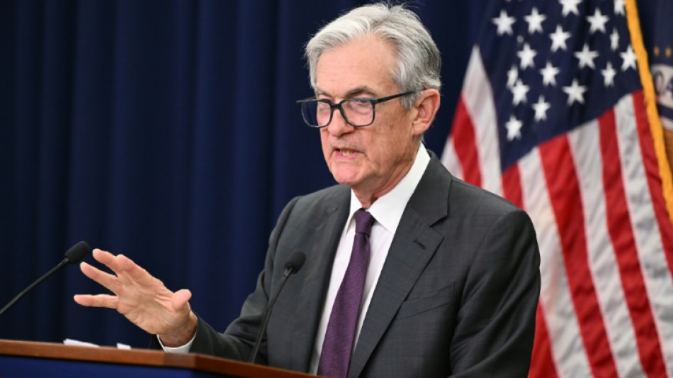 Fed mantiene tasas sin cambios pese a oposición de dos gobernadores y de Trump