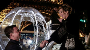 Las pedidas de mano con aires de pel&iacute;cula conquistan la ciudad del amor