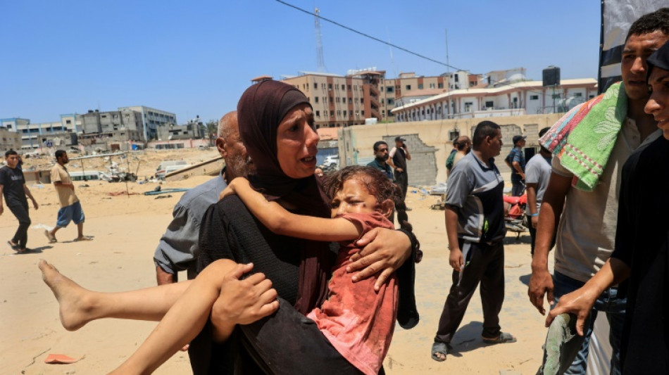 Dans le camp d'al-Mawasi &agrave; Gaza, une frappe isra&eacute;lienne puis un chaos "inconcevable"