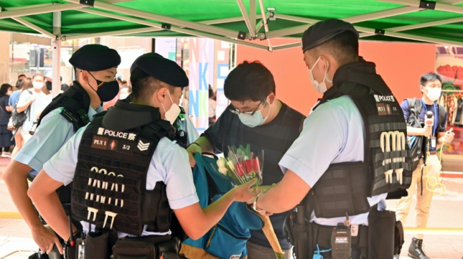 Gro&szlig;es Polizeiaufgebot in Hongkong unterbindet Gedenken an Tiananmen-Massaker