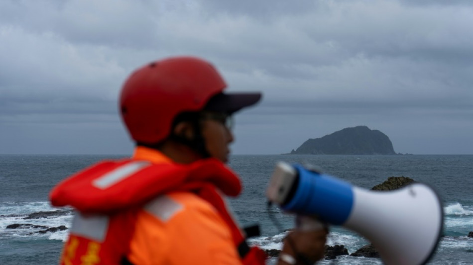 Le typhon Krathon a frapp&eacute; le nord des Philippines et devrait atteindre Ta&iuml;wan mercredi