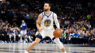 Los Warriors doblegan re&ntilde;idamente a los Mavericks y Morant regresa por todo lo alto