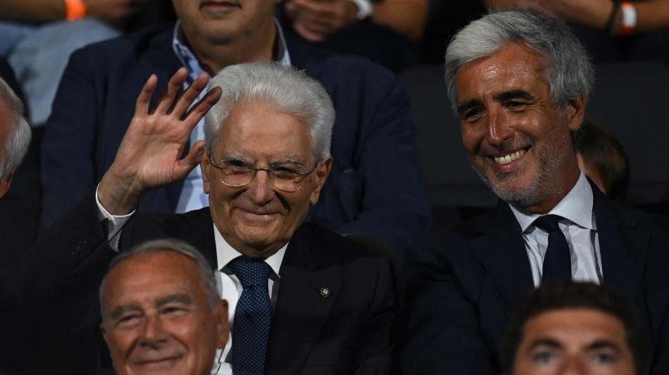Palermo, 0-0 con il Frosinone davanti a Mattarella