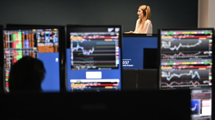 Borsa: l'Europa prosegue in calo aspettando la Bce