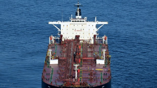 Pétrolier intercepté en France: Macron appelle à "accroître la pression" sur la flotte fantôme russe