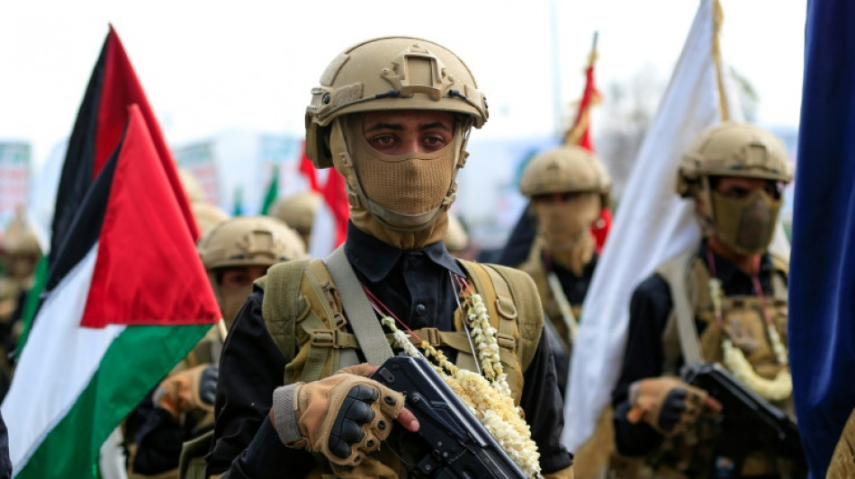Yémen: les Houthis enterrent leurs ministres tués dans un raid israélien