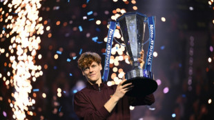 Jannik Sinner vence Carlos Alcaraz e &eacute; bicampe&atilde;o do ATP Finals