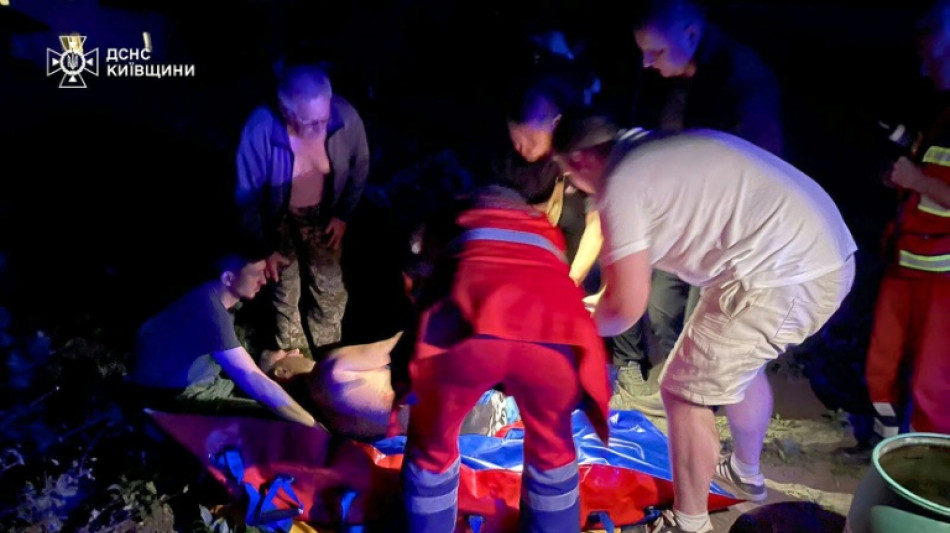 Ukraine meldet massive Angriffe auf Kiew - Austausch von Kriegsgefangenen fortgesetzt