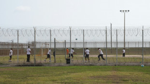 Dans un centre de r&eacute;tention du Texas, l'attente des migrants en plein tour de vis de Biden