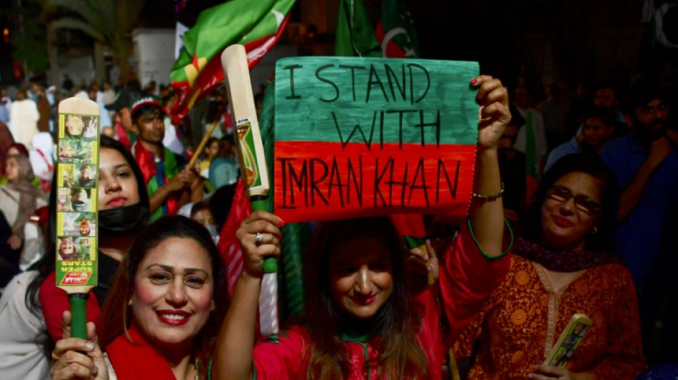 Pakistans Parlament ber&auml;t &uuml;ber Misstrauensantrag gegen Premierminister Khan 