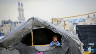 Combats entre soldats isra&eacute;liens et le Hamas &agrave; Gaza, les civils fuient Rafah