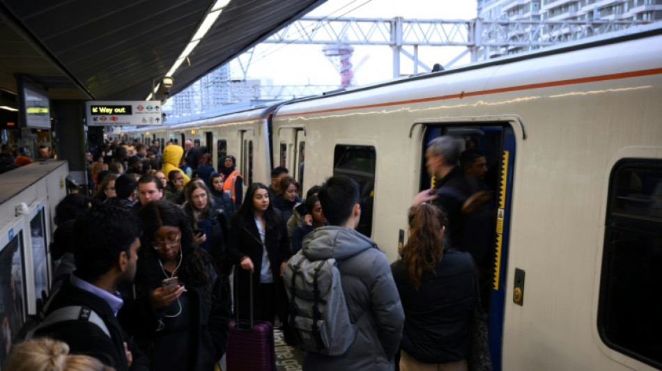 Millones de afectados por la huelga de transportes en Par&iacute;s y Londres