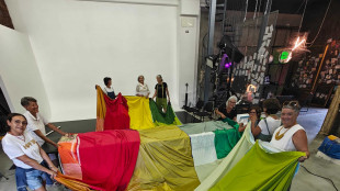 'Tessere la pace', una bandiera di oltre 300 metri quadrati