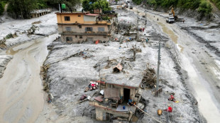 Avalanche no Nepal deixou pelo menos 1.252 mortos